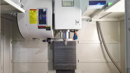 High Quality CNC Machining Center CNC Milling Machine with German Technology (BL-V8/V11)